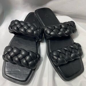 H&M black chunky braided sandals Size 7
